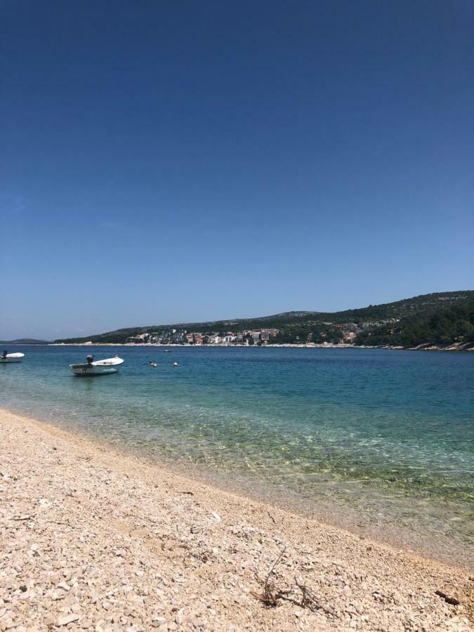 Вилла Maneni Рогозница Экстерьер фото